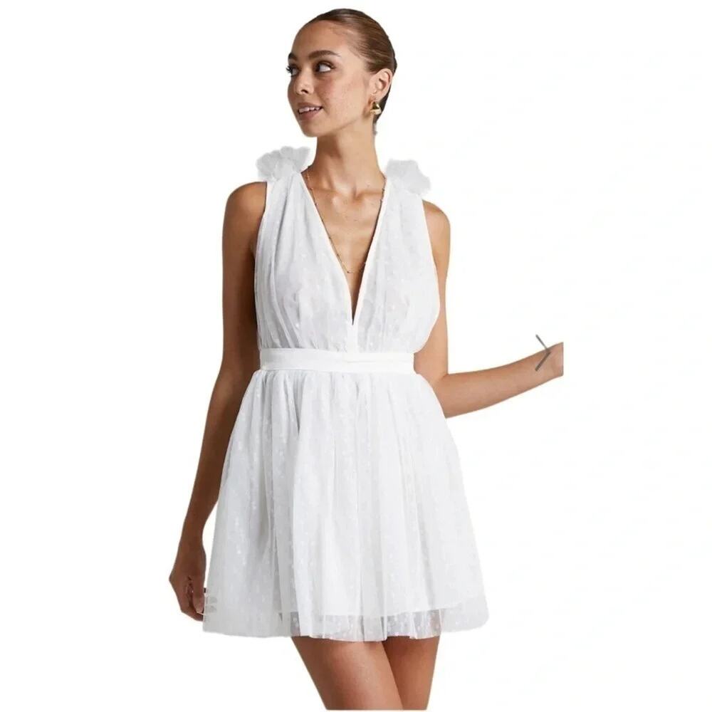 SHOWPO MARIABELLA MINI DRESS - TULLE PLUNGE DRESS IN WHITE SIZE 8 NWT